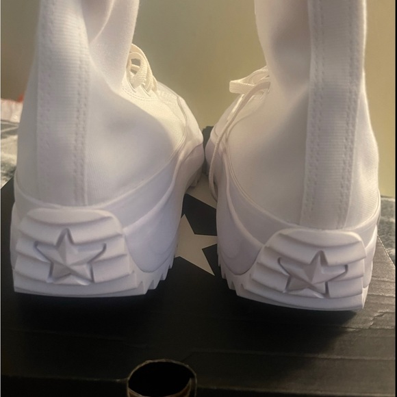 Converse - Picture 2 of 4